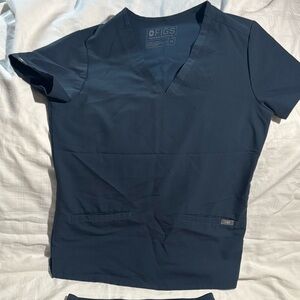 Figs Dark Harbor Scrub top. Size XS